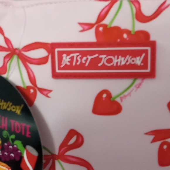 Betsey Johnson Pink Cherry Hearts Lunch Tote πππππ With Ribbons - Picture 2 of 5